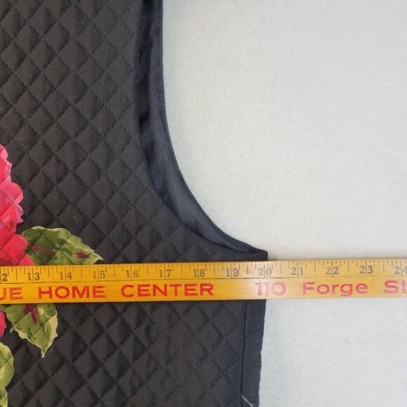 Quilted Floral Vest Size 12 Susan Bristol Winter Rose Black USA Button Deadstock - Picture 8 of 9